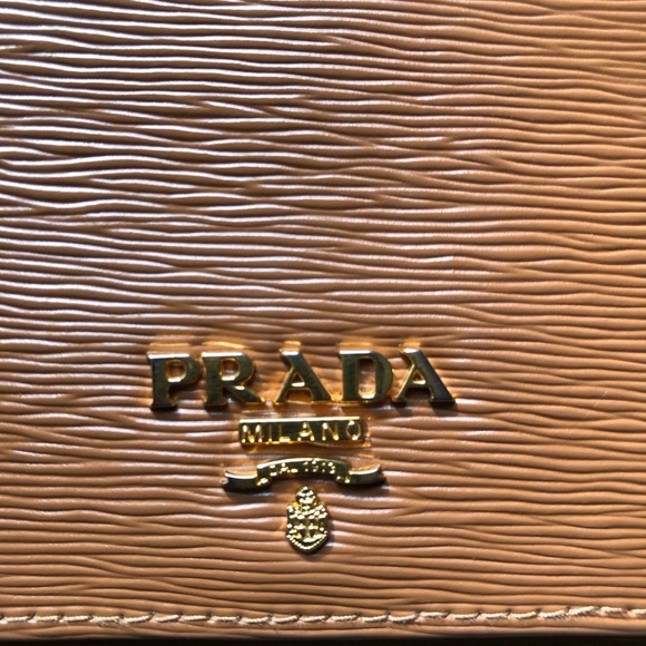 Auth PRADA long Vitello Wallet - Epi leather chestnut color w/ detachable ID tag - Picture 3 of 16